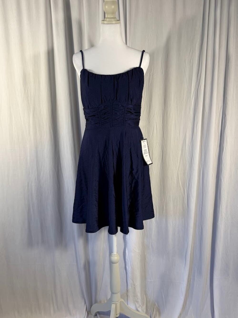 Emerald Sundae Juniors Ruched Sleeveless Fit Navy L